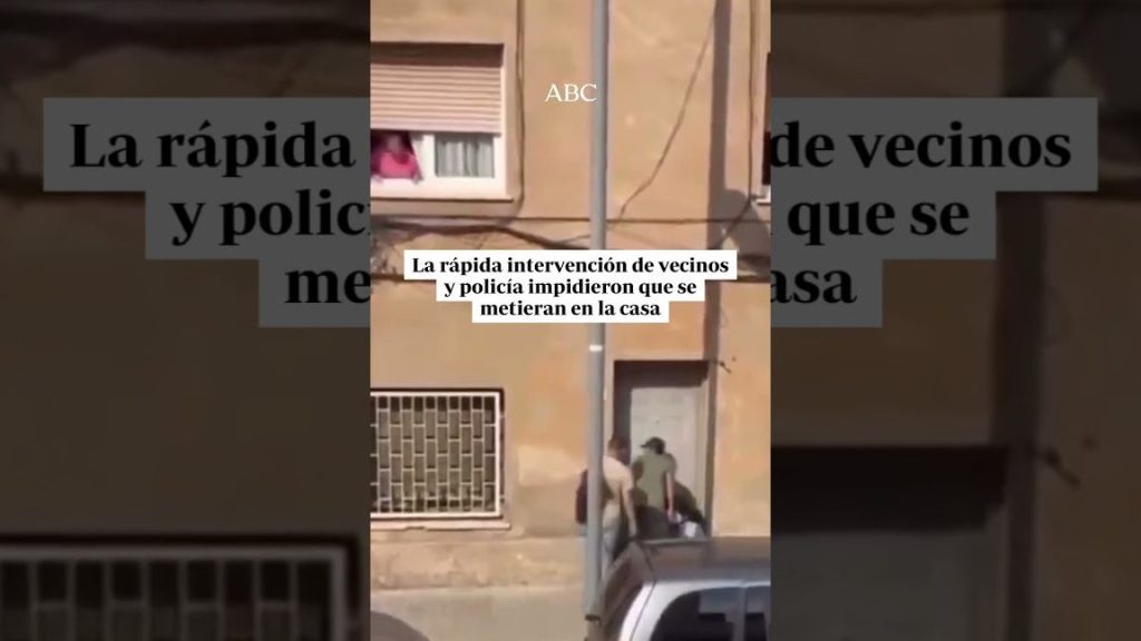 Okupas del B9 en Badalona agreden a dos periodistas