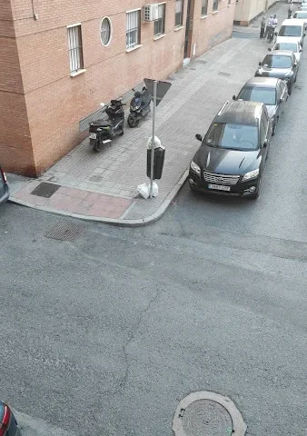 Limpiezas La Fregona Veloz S. L.