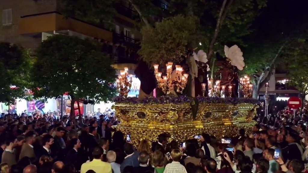 Pelea en plaza de Gavidia por casa okupa deja dos heridos